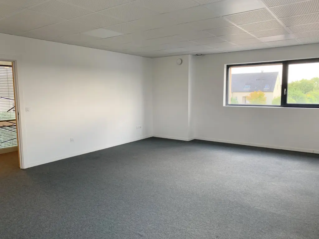 Agglomération - BUREAUX A LOUER - Image