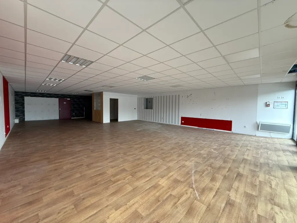 Agglomération - LOCAL 200 m² - Image