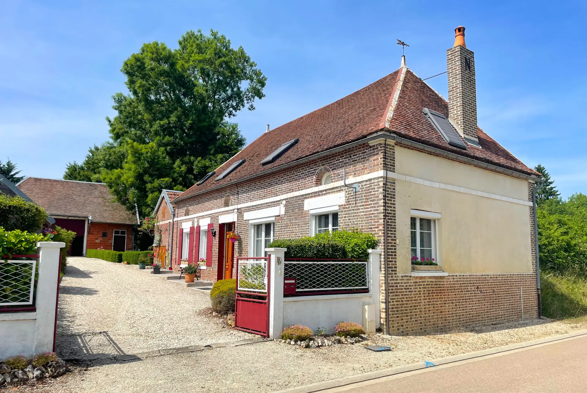 EXCLUSIVITE Forêt d'Othe à 25 km de Troyes, MAISON DE PAYS en parfait état