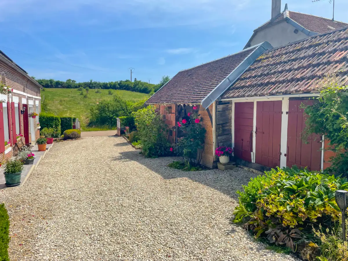 EXCLUSIVITE Forêt d'Othe à 25 km de Troyes, MAISON DE PAYS en parfait état - Image