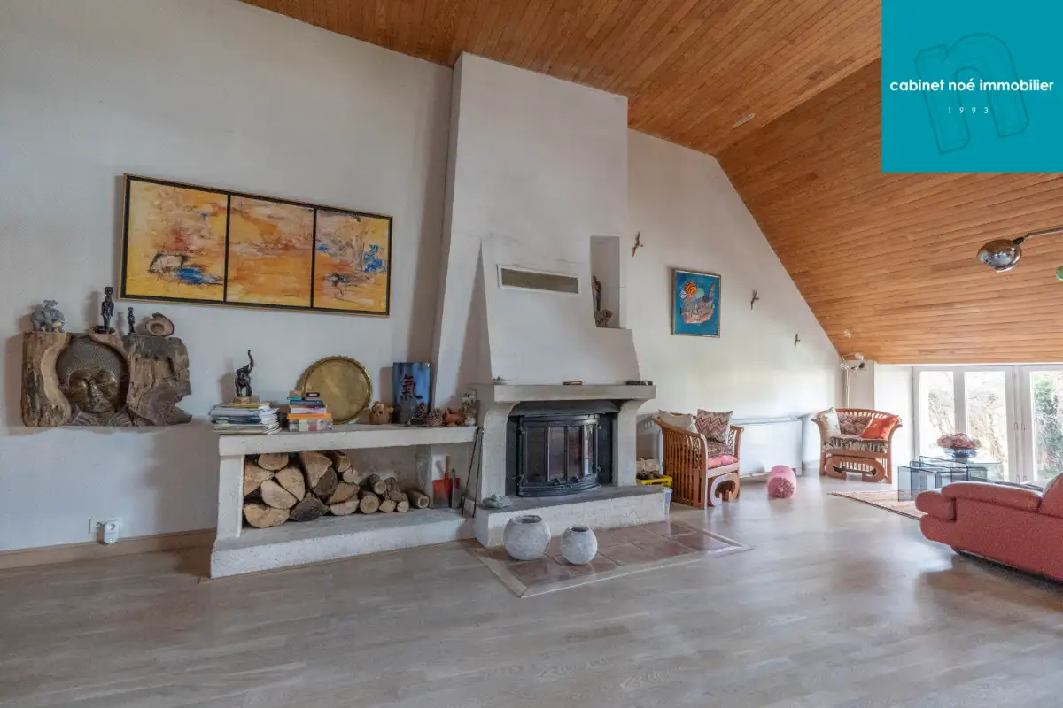 En bord de Seine - Maison atypique - Image