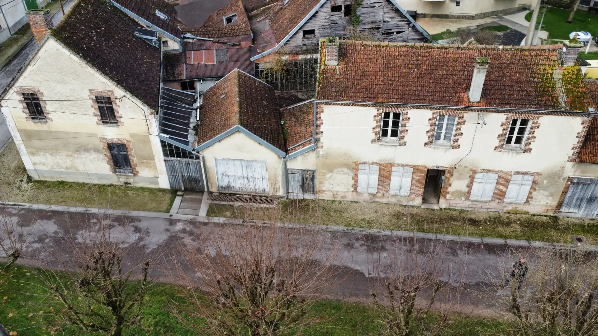 Plancy l’Abbaye - ensemble de 2 MAISONS à rénover entièrement - Image