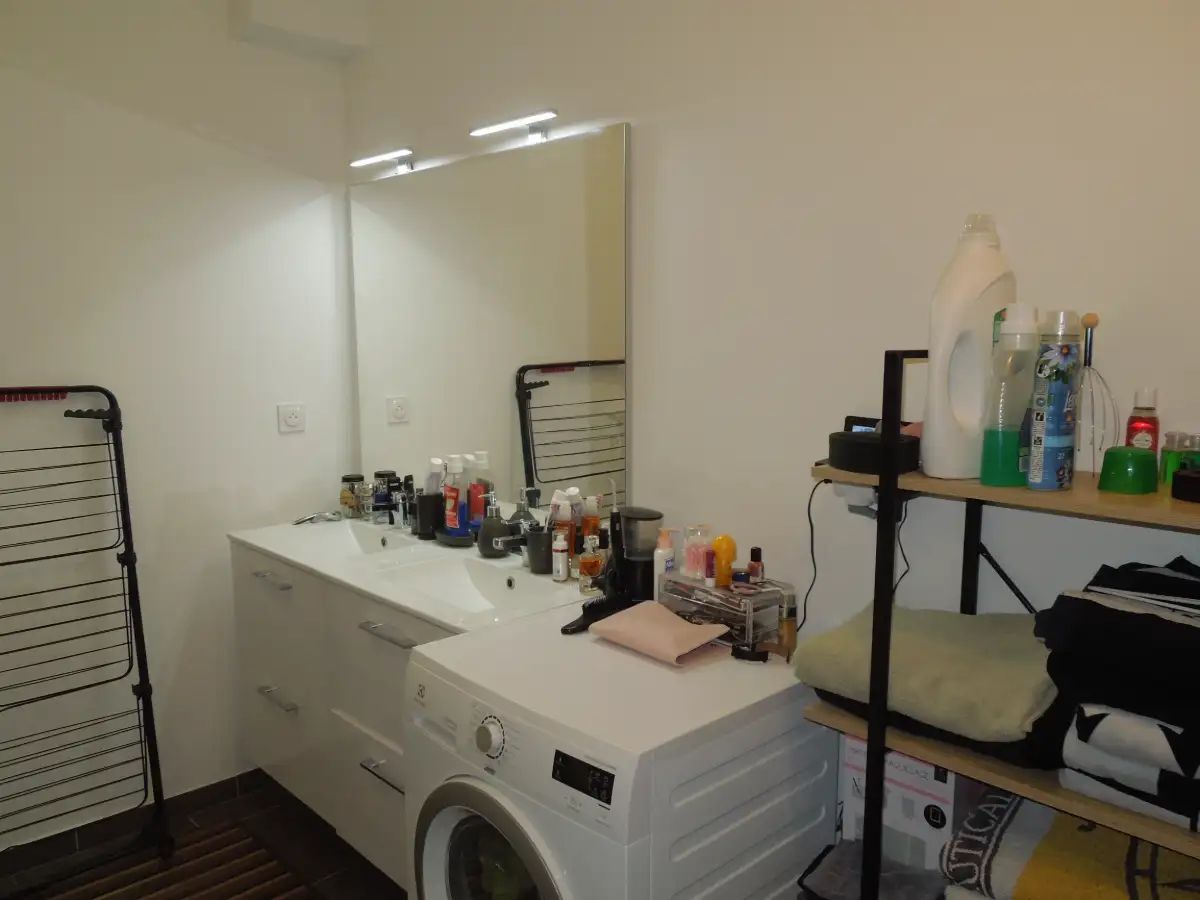 Troyes, dans résidence neuve - APPARTEMENT type III  - Image