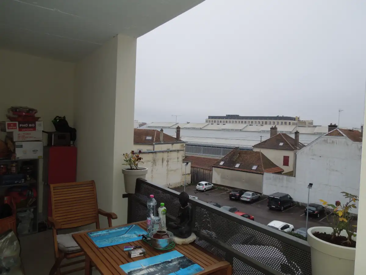 Troyes, dans résidence neuve - APPARTEMENT type III  - Image