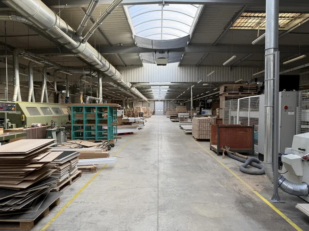 A 30 mn de Troyes, Piney, Bâtiment industriel de plus de 6 020 m² - Image