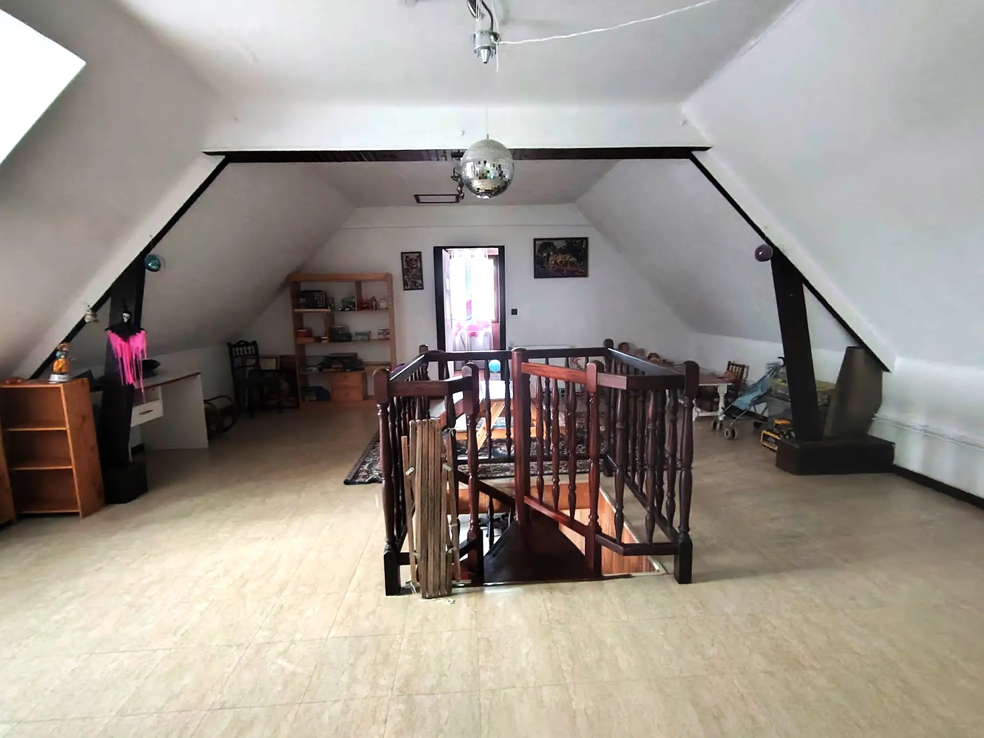 A 2 mn de Romilly sur Seine - MAISON construction traditionnelle avec piscine - Image